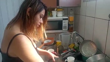 Sarah Rosa's Epic Fails: Women Slip Up Too!