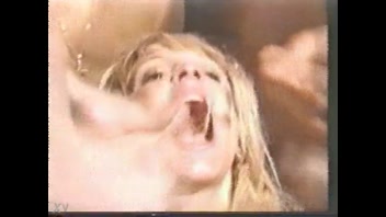 Brazilian Britney Spears in Hot Oral Action!