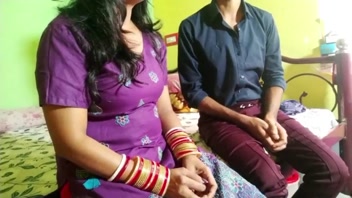 Seductive Bank Manager Bangs Bengali Bhabhi for Loan (Hindi Audio)