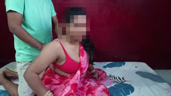 Stepmom's Bra Hook Leads to Wild Bedroom Action!