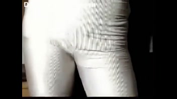 Seductive Bangla Babe Dances Topless!