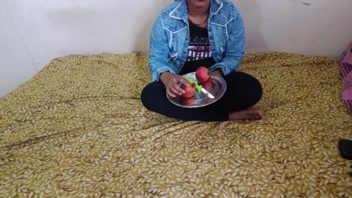 Indian College Girl's First Painful Anal with BF in Hindi Audio