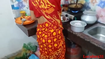Indian Wife in Red Saree Gets Naughty with Ranna Ghor!