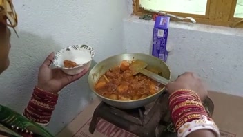 Morning Kitchen Passion: Seducing My Maid While She Cooks!