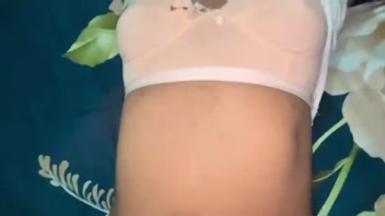 Sexy Muslim Girl in Hot Bangla Action